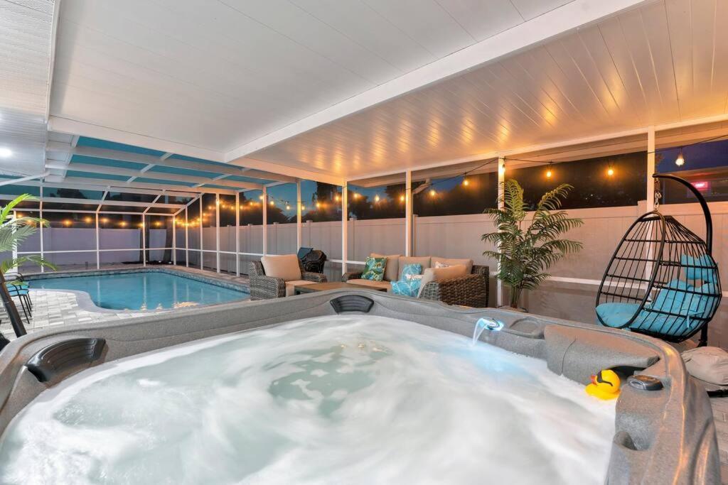Paradise By The River-Hottub/Pool-Near Beaches Bradenton Exteriör bild